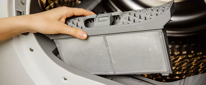 Signs Of A Clogged Dryer Lint Trap in Sun City, Arizona